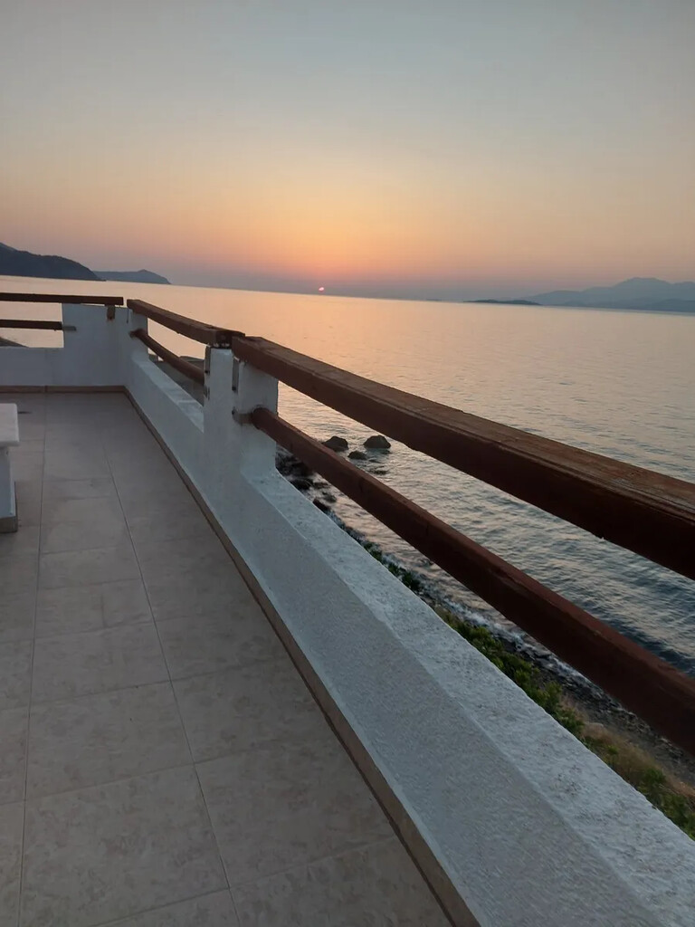 Chalet 8 chambres 230 m² Loutraki Perachora Agioi Theodoroi Municipality, Grèce