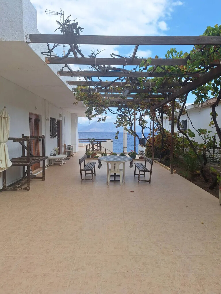 Chalet 8 chambres 230 m² Loutraki Perachora Agioi Theodoroi Municipality, Grèce