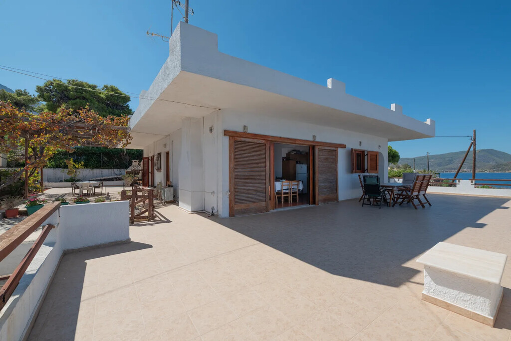 Chalet 8 chambres 230 m² Loutraki Perachora Agioi Theodoroi Municipality, Grèce