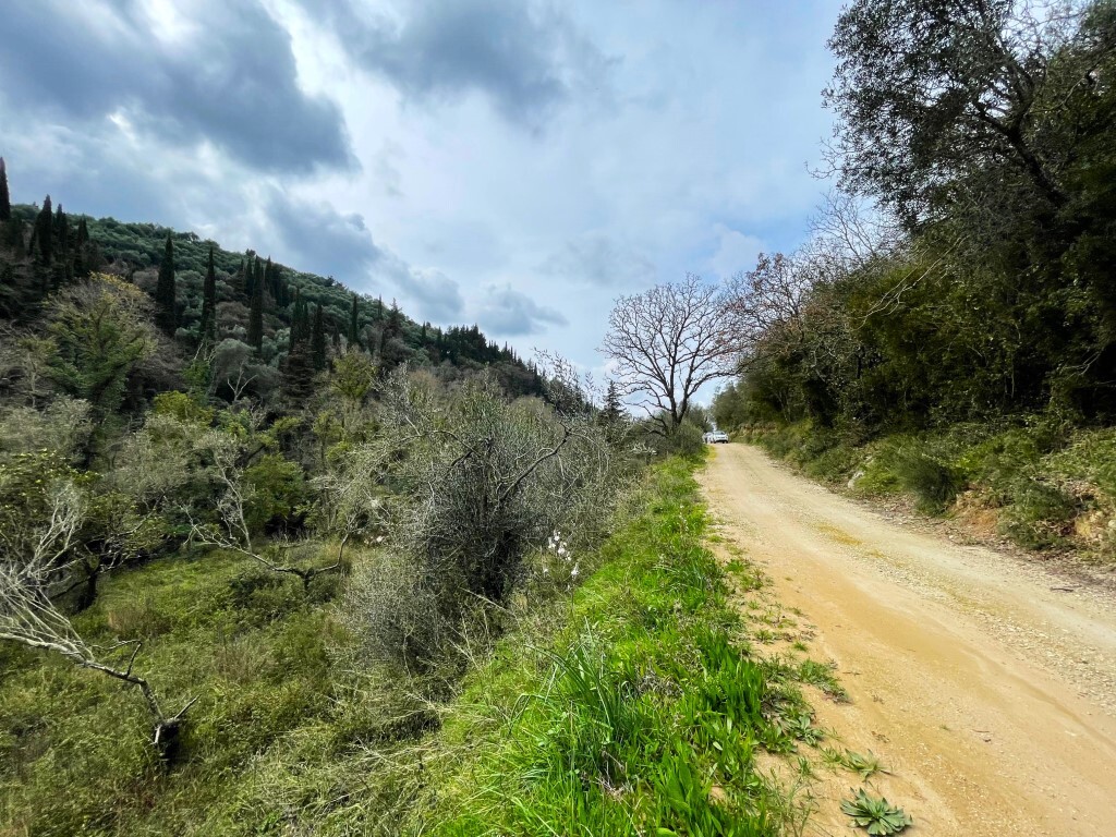 Land 1 room  Sfakera, Greece